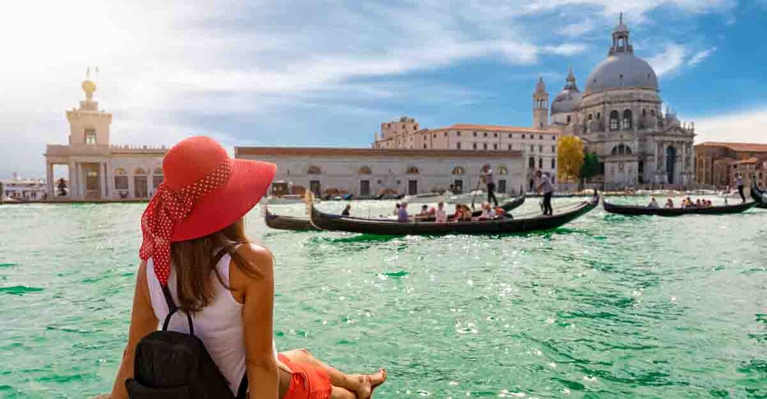 solo female traveller in Venice, Italy