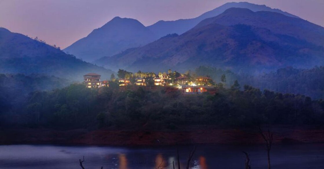 Contour-Island-Resort-stay