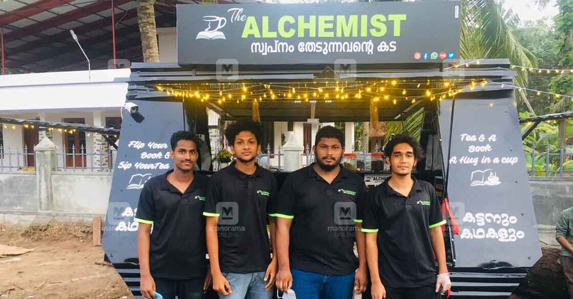 'The Alchemist' is where you can enjoy nine varieties of tea and read books too