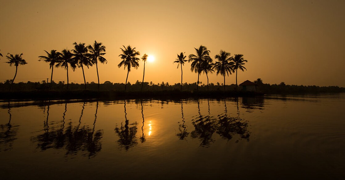 Sunset at Kakkathuruthu. Photo: Kerala Tourism