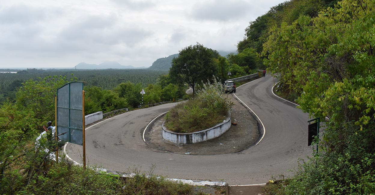 road-trip Photo: Shutterstock/ ELAMARAN ELAA PHOTOGRAPHY