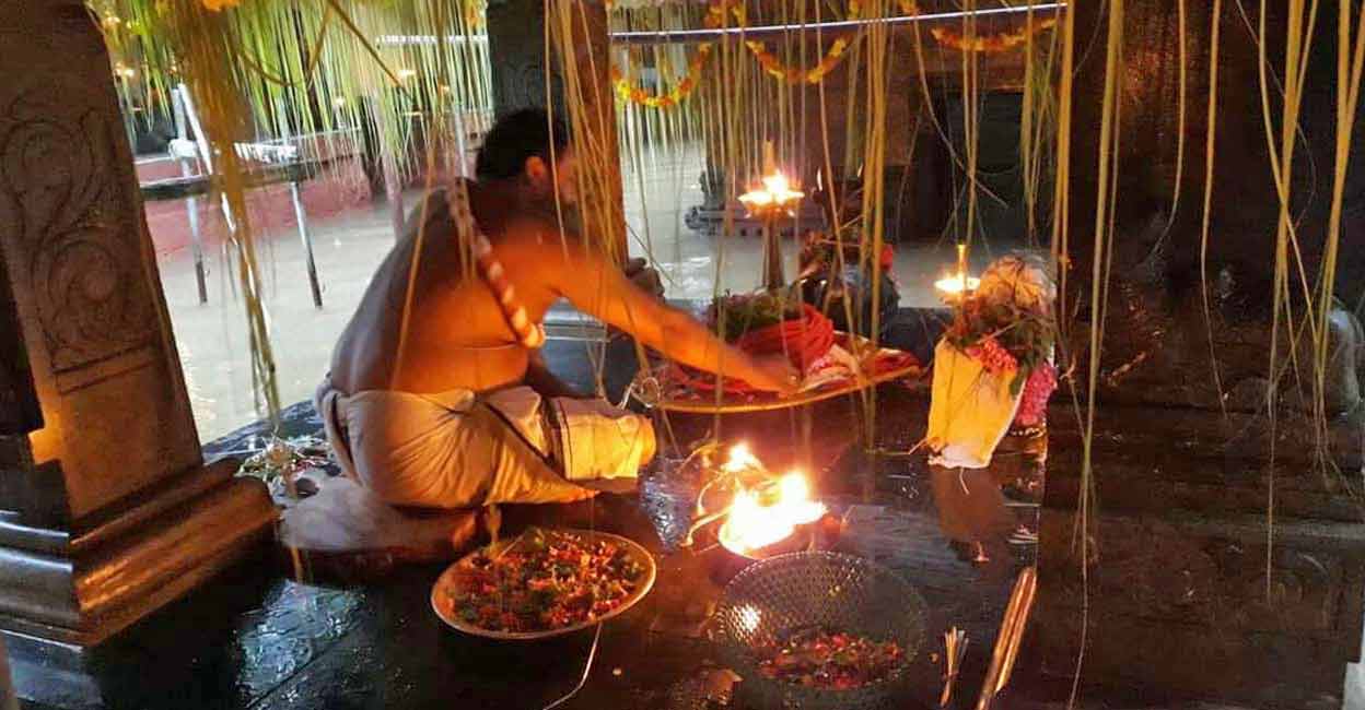 It is very rare to find the idol of Arthanareeshwara always in water and it may be noted that two stones have gelled together as one to form the idol. Photo: Manoramaonline
