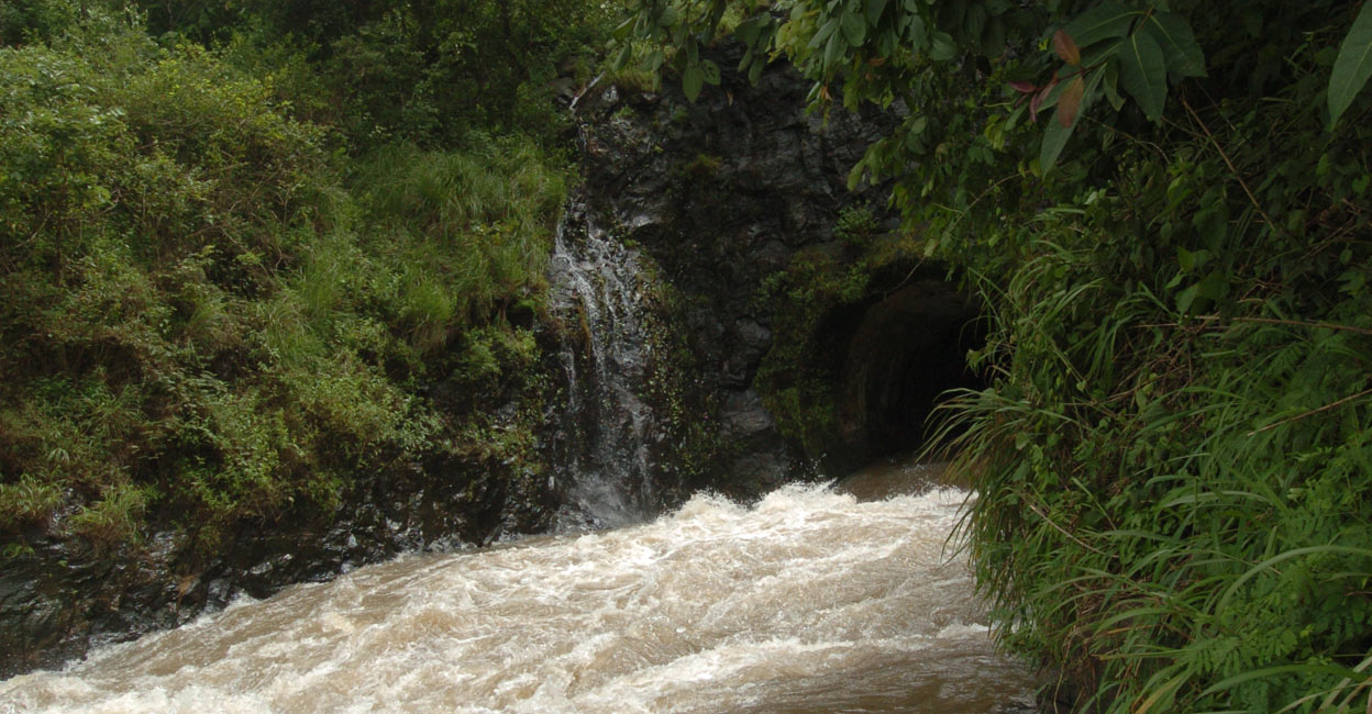 Anchuruli water tunnel featured in Fahadh Faasil’s ‘Iyobinte Pusthakam’ in full glory with intense rains