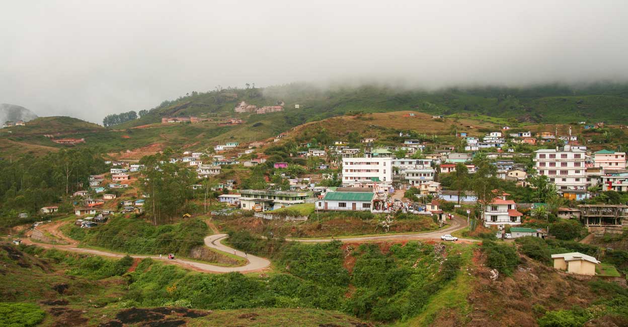 munnar-town Tourists were forced to pay Rs 8,000-10,000 for rooms having a tariff of merely Rs 1,000. Representative image/iStock/Juhku