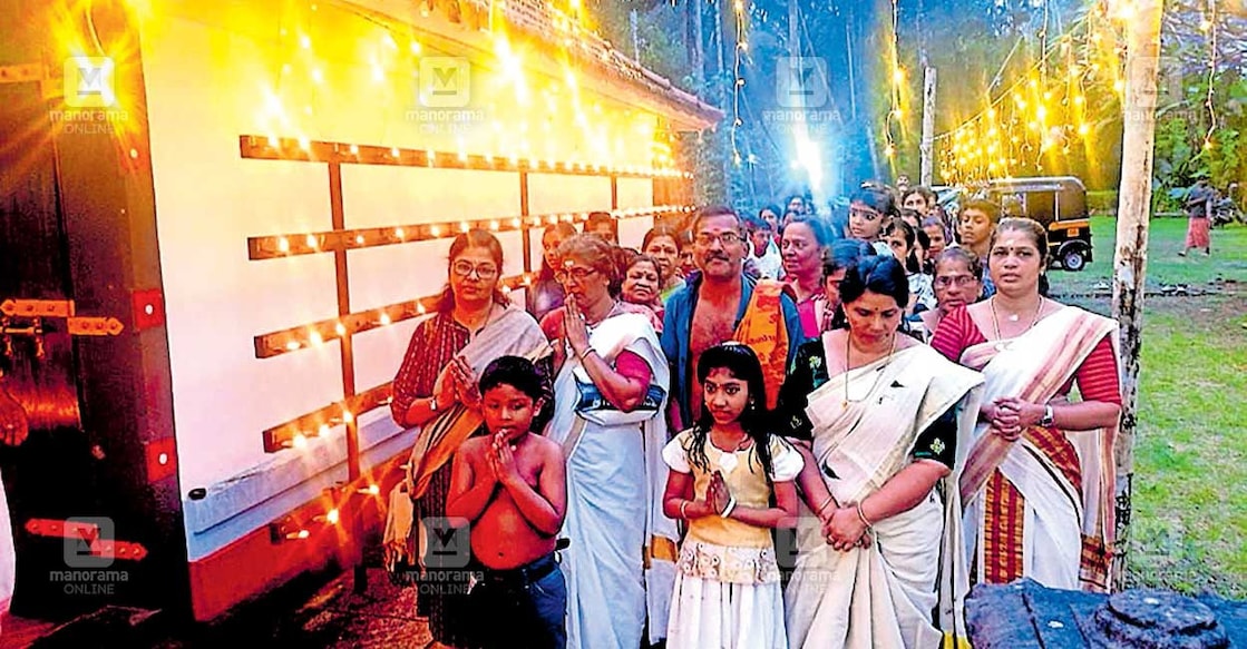 navratri-temple Devotees at the Sri Porkali Bhagavathy Temple, Koodaranji. Photo: Manorama