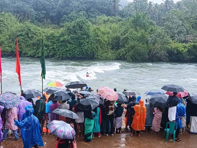 Onlookers enjoy the first day of the Malabar River Festival held at Pulikkayam. Photo: Special Arrangement
