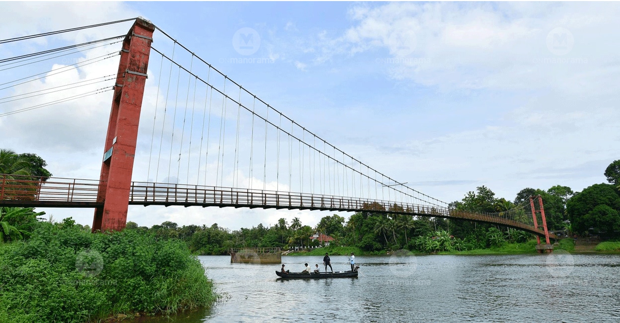 kalamboor-1 This is a perfect spot for photoshoots, as you could capture the mesmerising views of the gently flowing river in the background. Photo: Manorama/Jinse Micheal
