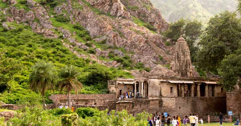 Should you be scared to go to Bhangarh? Should you be scared to go to Bhangarh?
