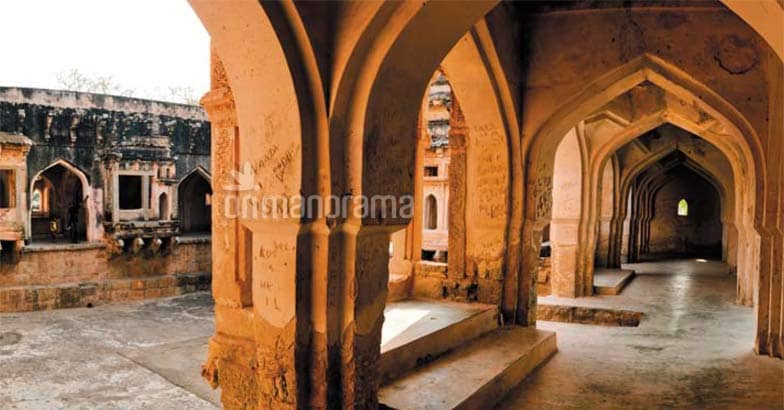 Hampi : A Saga in stone Hampi : A Saga in stone