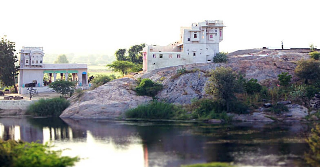 Lakshman Sagar: A palace from the rubble