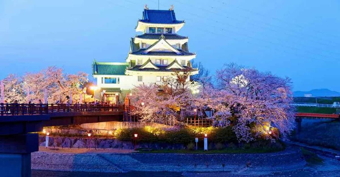 Believe it or not, this Japanese castle was built in one night 