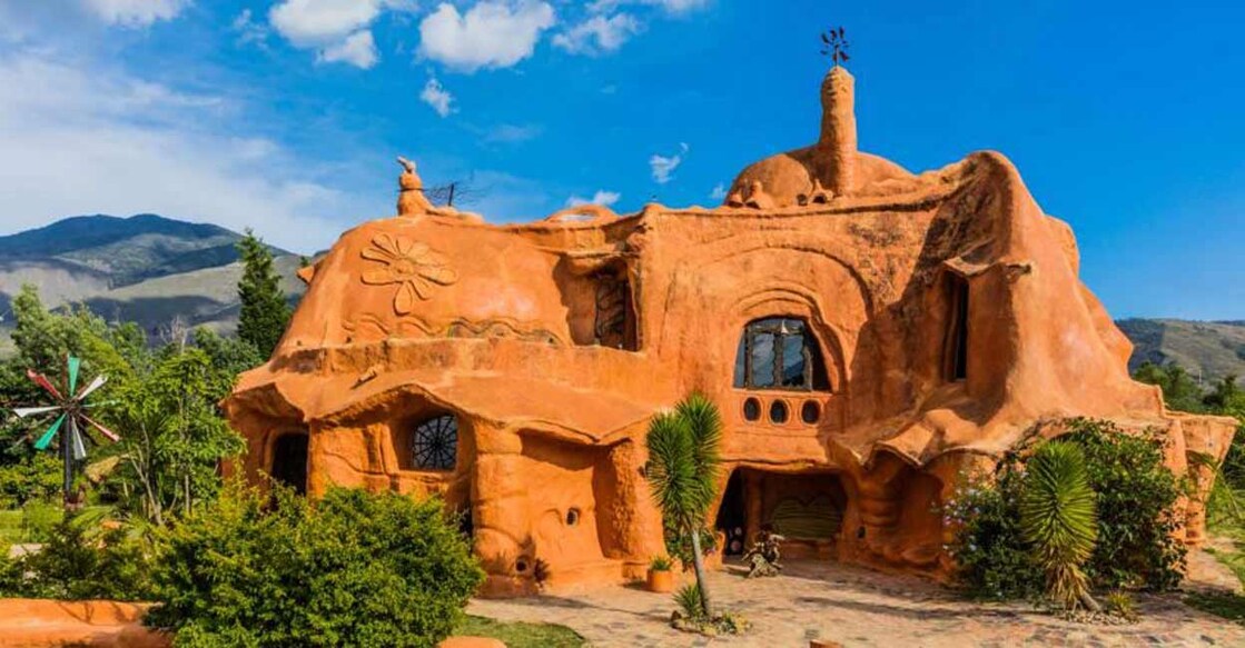 This Colombian clay house can't be greener 