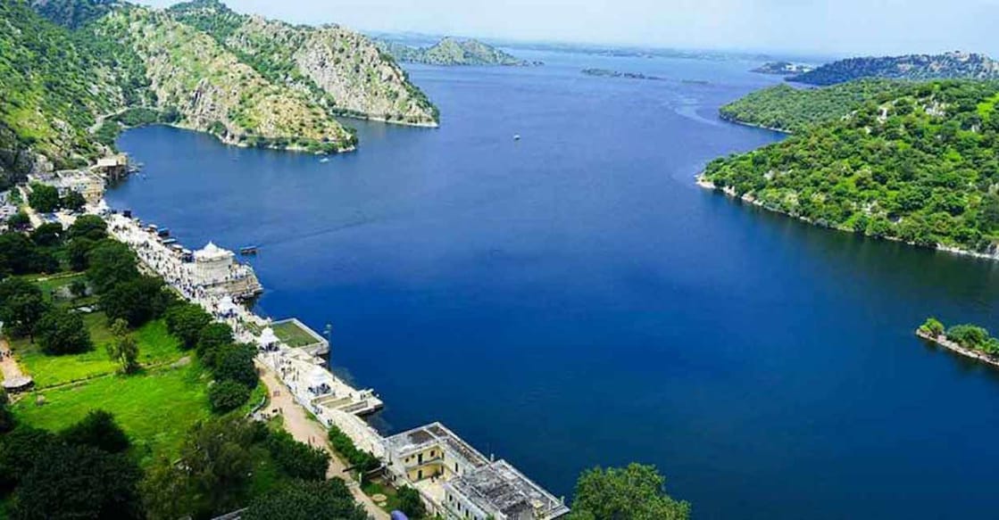 Magnificent artificial lakes of Rajasthan 