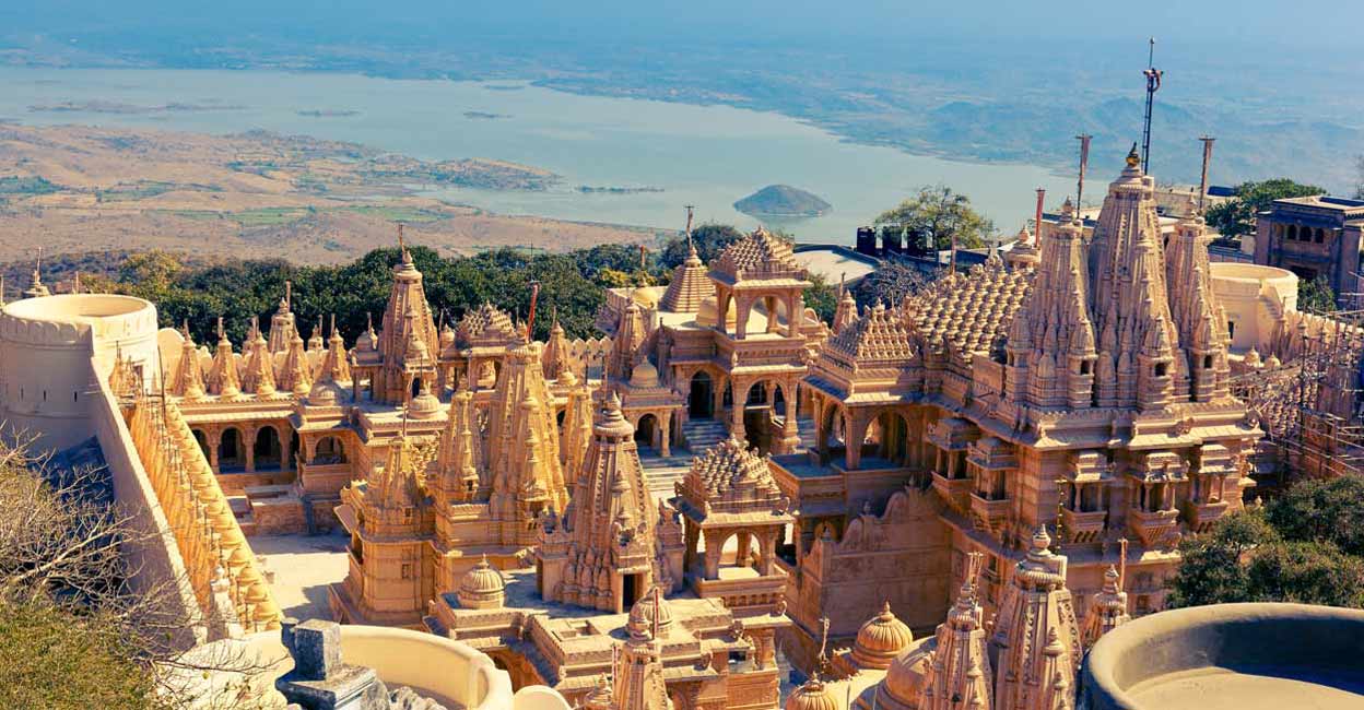 1% Of A Holy Jain Pilgrimage In Palitana, India - Lost With Purpose