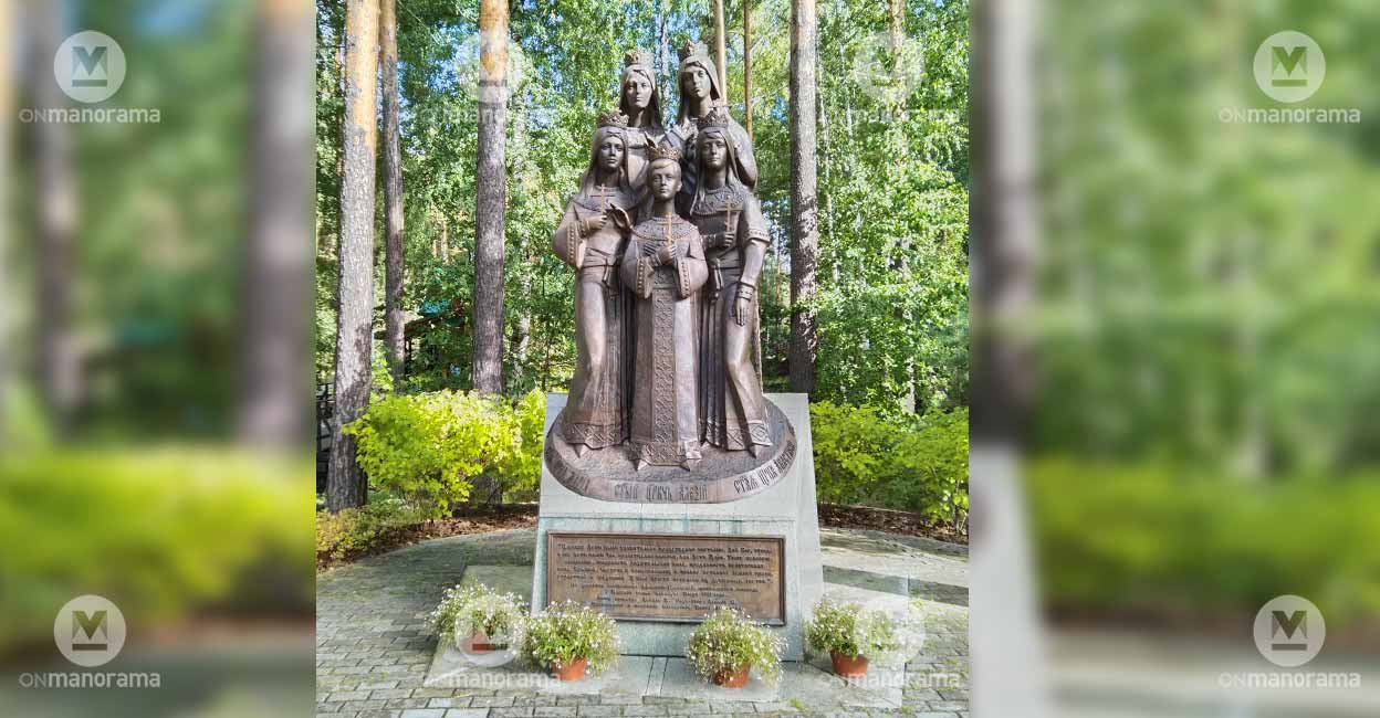 The statues of the Tsar's five children at Ganina Yama.  Note the uniform facial features depicted to express that they are alike in character.