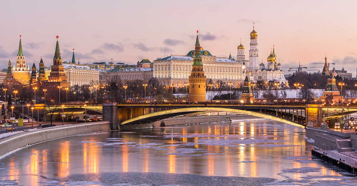 How to explore Moscow Kremlin? Here's a detailed guide Illuminated Moscow Kremlin and Moscow river in winter morning. Photo: iStock/Credit:mzabarovsky