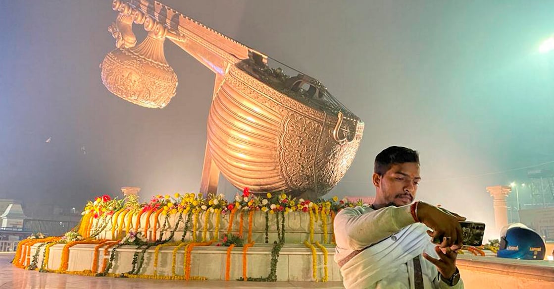 The Lata Mangeshkar Chowk marks the intersection of Ram Path and Dharm Path, both beautifully bedecked with ornamental lamp posts ahead of the consecration ceremony of the upcoming Ram temple in the holy city. Photo: PTI