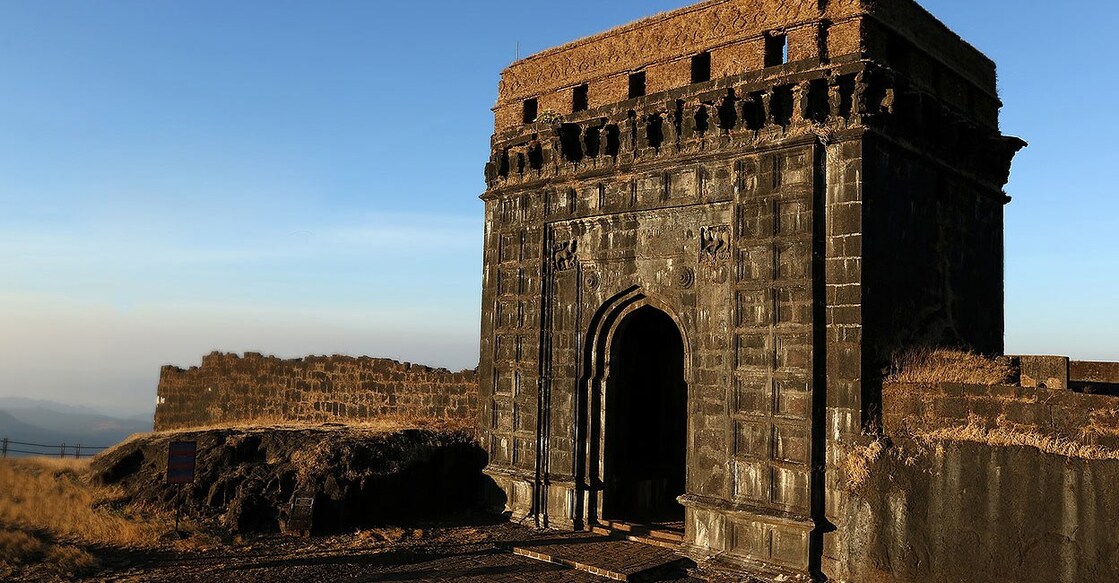 Raigad Fort's strategic location played a major role in the Maratha empire's history and today, the fortress is a major tourist attraction for visitors from all over the world.        Photo: Wikimedia Commons