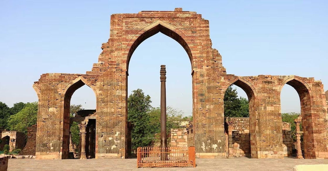 This iron pillar is often hailed as the greatest example of India’s efficiency in metallurgy since ancient times. Photo: iStock/Rakesh Nayar