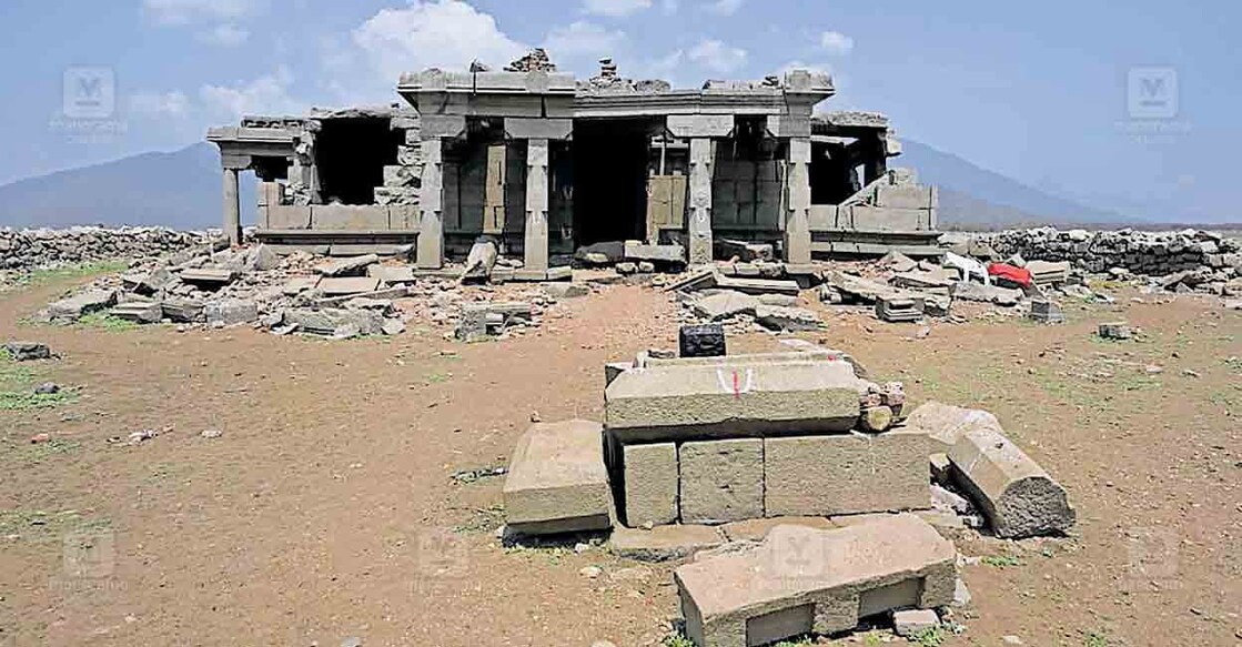 Tourists and history enthusiasts are excited that a 750-year-old Sri Madhava Perumal Kovil in Erode, which was submerged due to the construction of Bhavani Sagar Dam in 1948, has reappeared as the dam dried up in summer. Photo: Manorama
