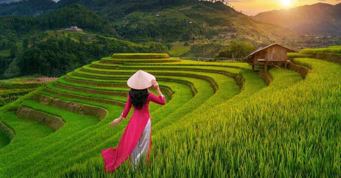 According to Ho Chi Minh City Consulate General of India Madan Mohan Sethi, around four lakh Indian tourists visited Vietnam in 2023. Photo: Shutterstock/Guitar photographer