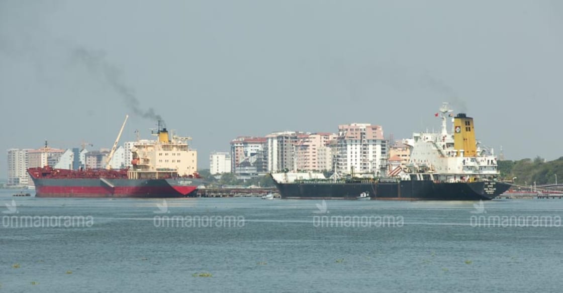 Relief materials start arriving at Cochin port