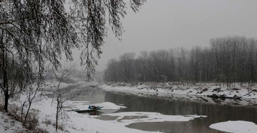 After decades, Kashmir relives its snowed-in winter After decades, Kashmir relives its snowed-in winter