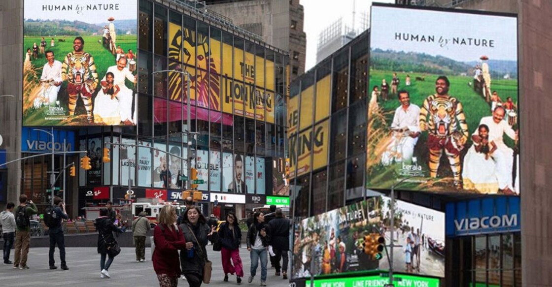 kerala-tourism-ny-street