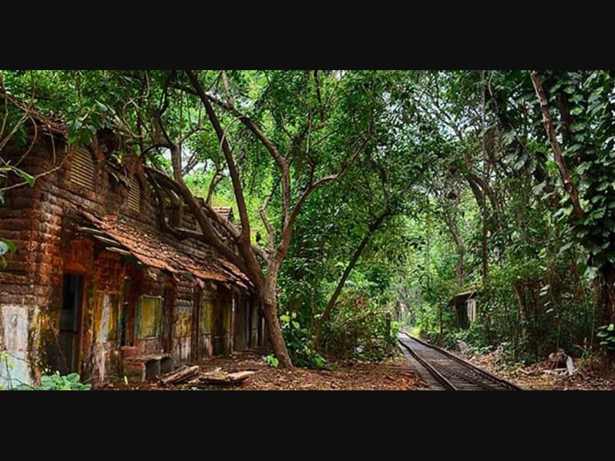 Historic Old Railway Station in Kochi faces shocking neglect