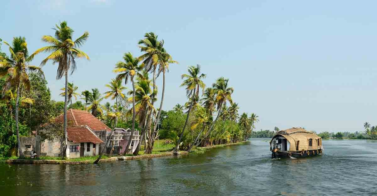 kumarakom district tourist places