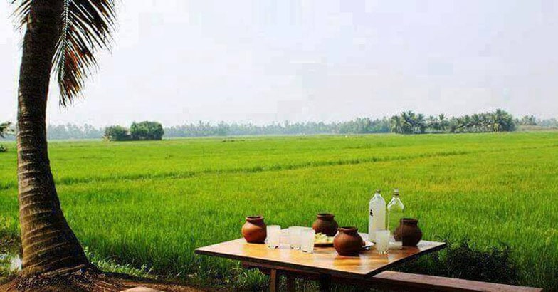 Rajapuram Toddy Shop at Kavalam serves you the best fish curry with tapioca Rajapuram Toddy Shop at Kavalam serves you the best fish curry with tapioca