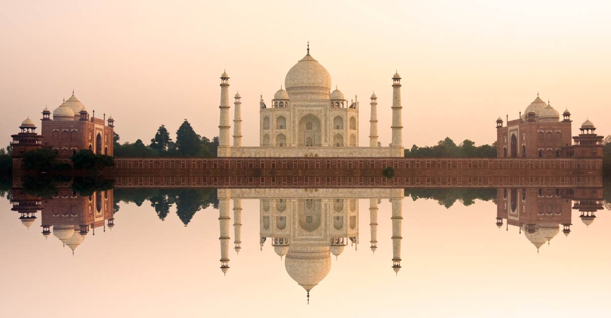 Taj Mahal vacated after hoax bomb call