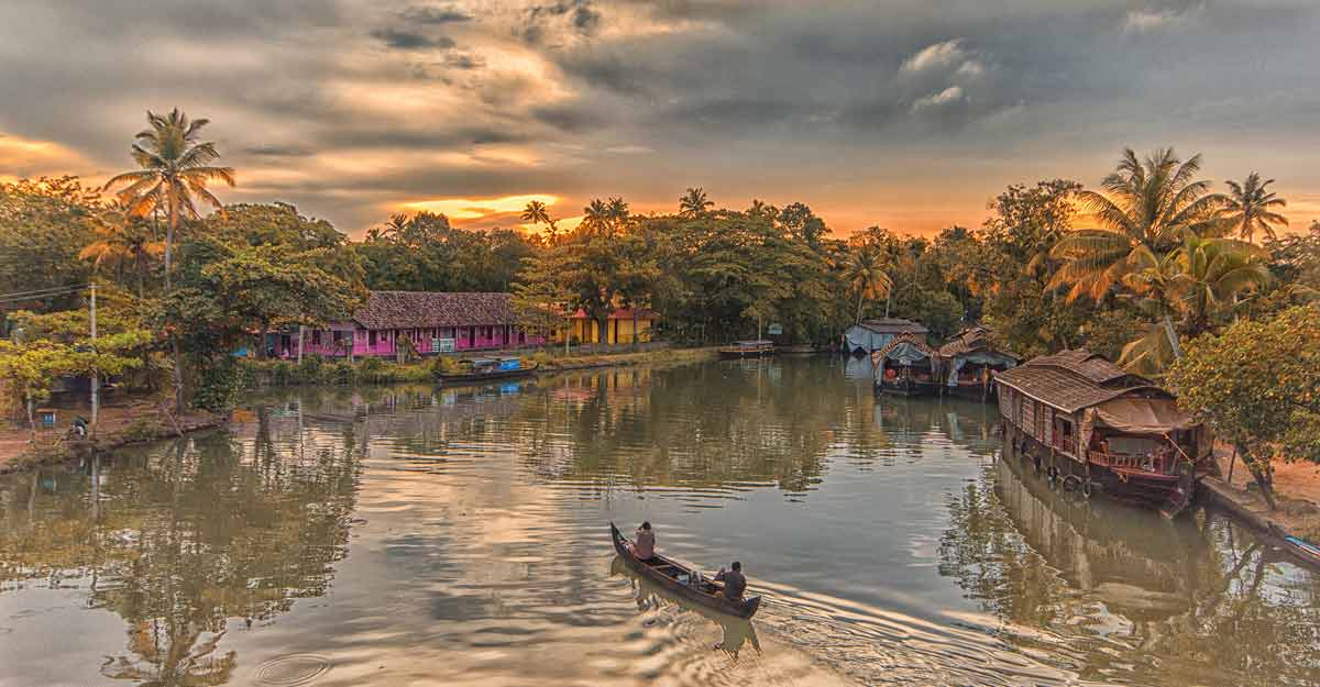 bangalore kottayam travel
