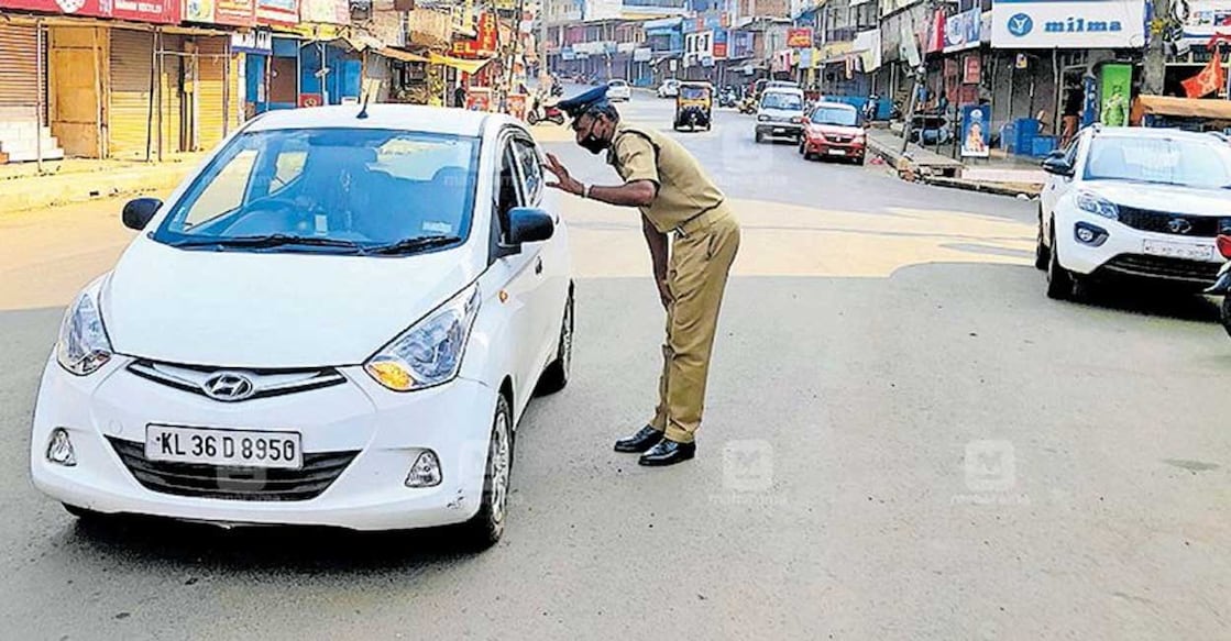 Tamil Nadu and Karnataka make negative RTPCR certificates mandatory for travellers from Kerala. File Photo