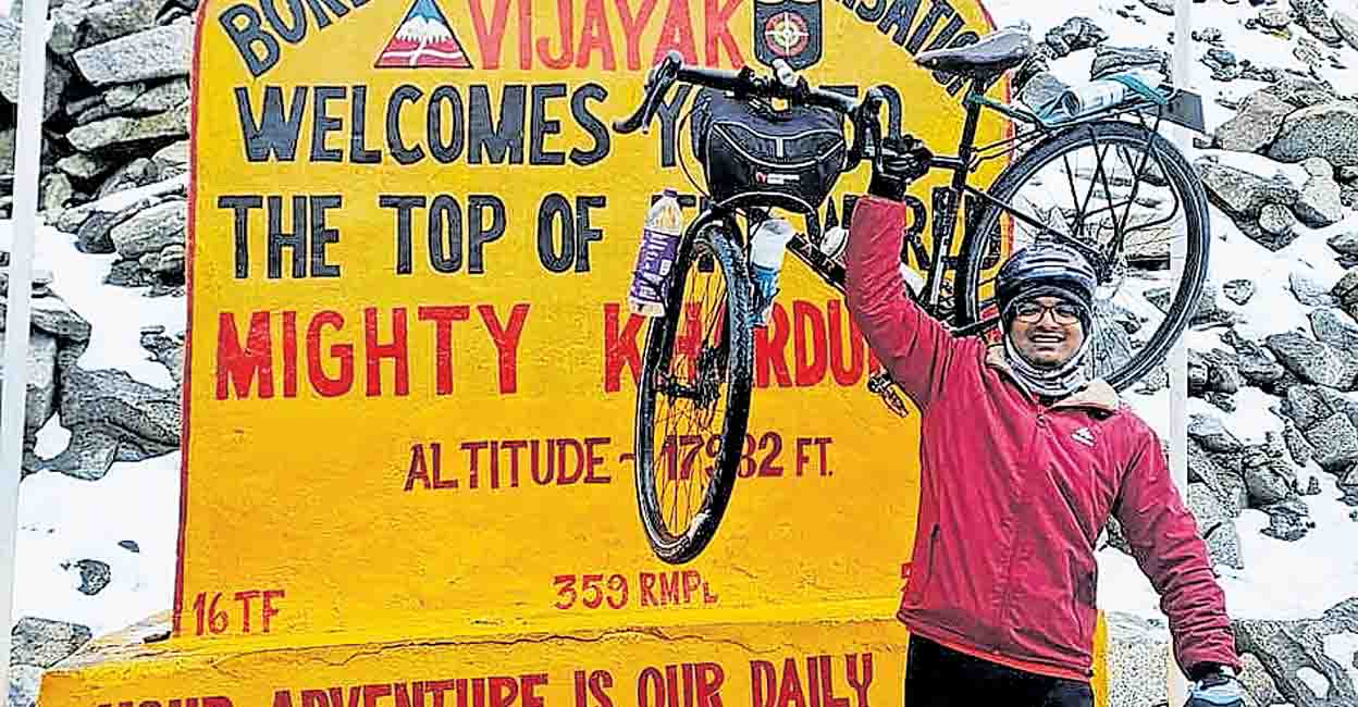 Thrissur youth overcomes handicap to record bicycle diaries