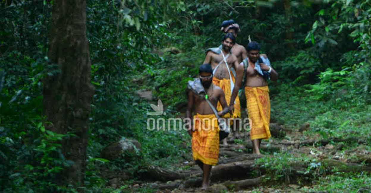 sabarimala-trek-kerala Devotees on their way to Sabarimala Temple. Photo: Manorama