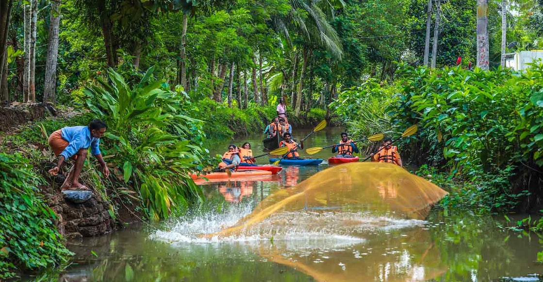 It was in Maravanthuruthu, Kottayam, that the Responsible Tourism Mission launched its first STREET project, which aims at developing theme-based streets, as part of which the local community has developed water street, art street, flower street and cuisine street. Photo: Kerala Tourism