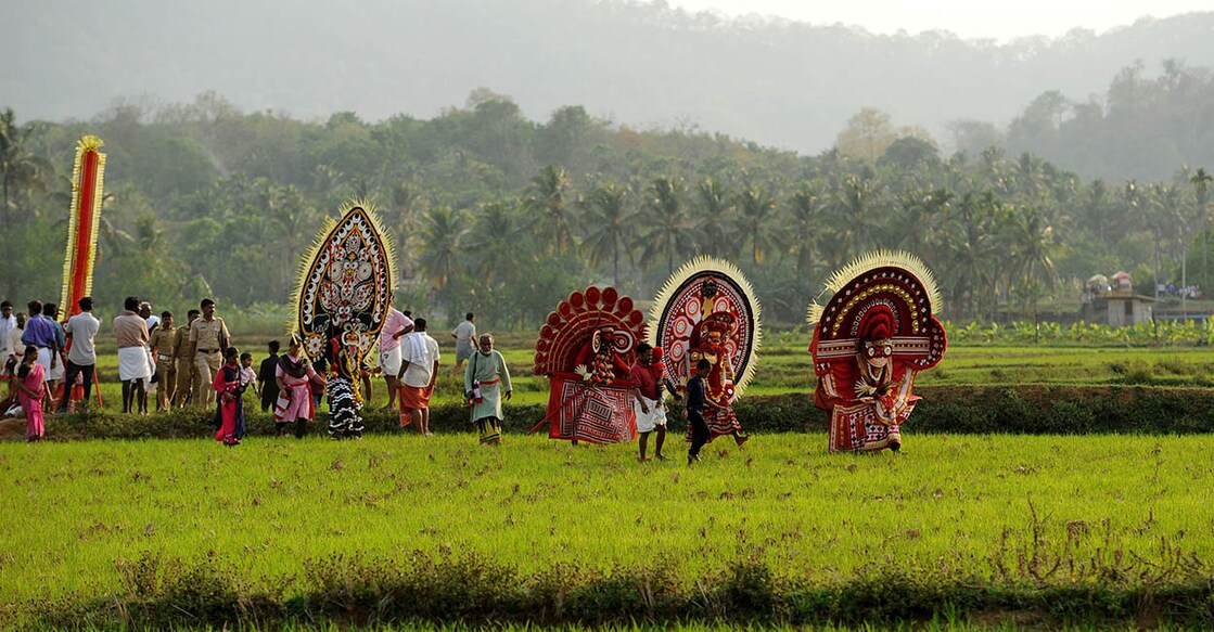 theyyam-kerala