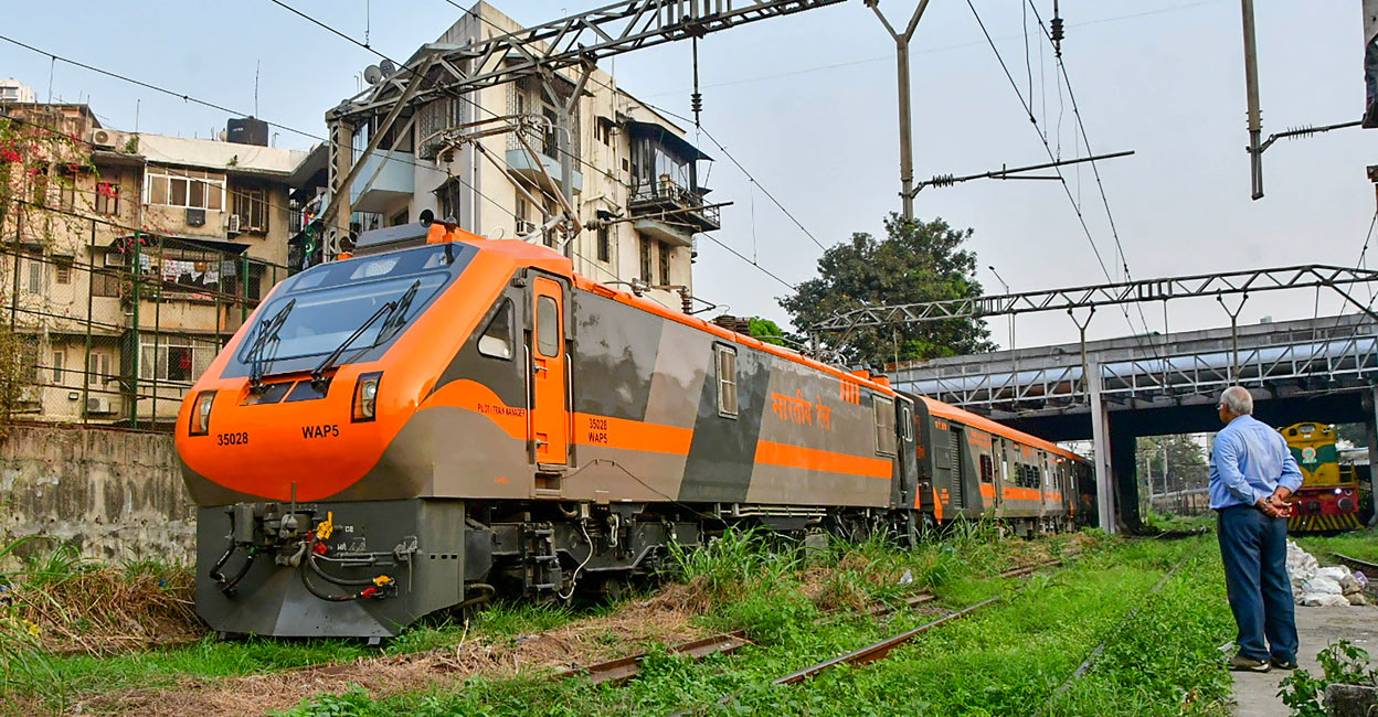 PTI10_30_2023_000294B The first-ever Vande Sadharan Express train is being stabled at the Wadibunder railway yard at Mazgaon for trials, in Mumbai, on Monday, Oct. 30, 2023. Photo: PTI