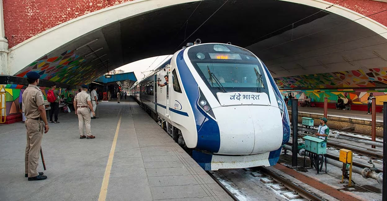 The project also moots cab arrival/departure facilities to passengers at stations; wheelchairs and buggy drive assistance. Photo: Shutterstock/PradeepGaurs