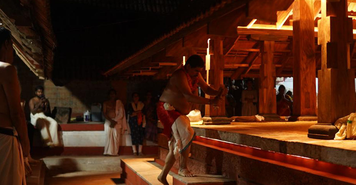 Kunnamangalam Bhagawathi Temple's Karnikara Mandapam. Photo: arpo.in
