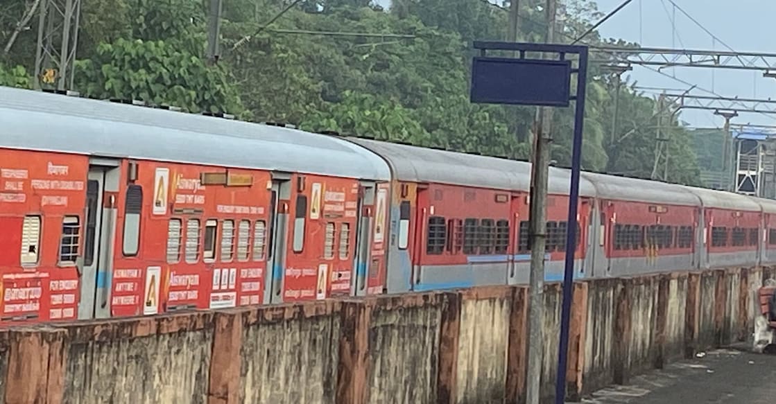 sabarimala3 Rake of the cancelled Kottayam - Chennai MGR Central Sabari special stationed at Piravom. Photo: Krishna Kumar K E