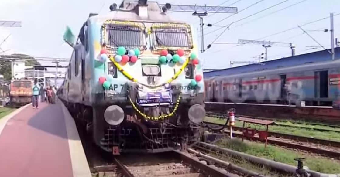 jana-satabdi-new The new Jan Shatabdi has updated German coaches. Photo: Manorama News