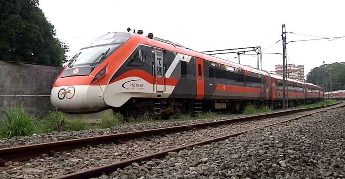 The Thiruvananthapuram - Kasaragod Vande Bharat leaves Thiruvananthapuram Central at 5.15 am and arrives in Kasaragod at 1.20 pm. Photo: Manorama