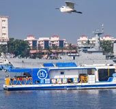 What is special about the 'green hydrogen vessel' made in Kochi, launched by Modi?