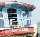 Heavy rush in Kottayam-Alappuzha route as main boat undergoes repair