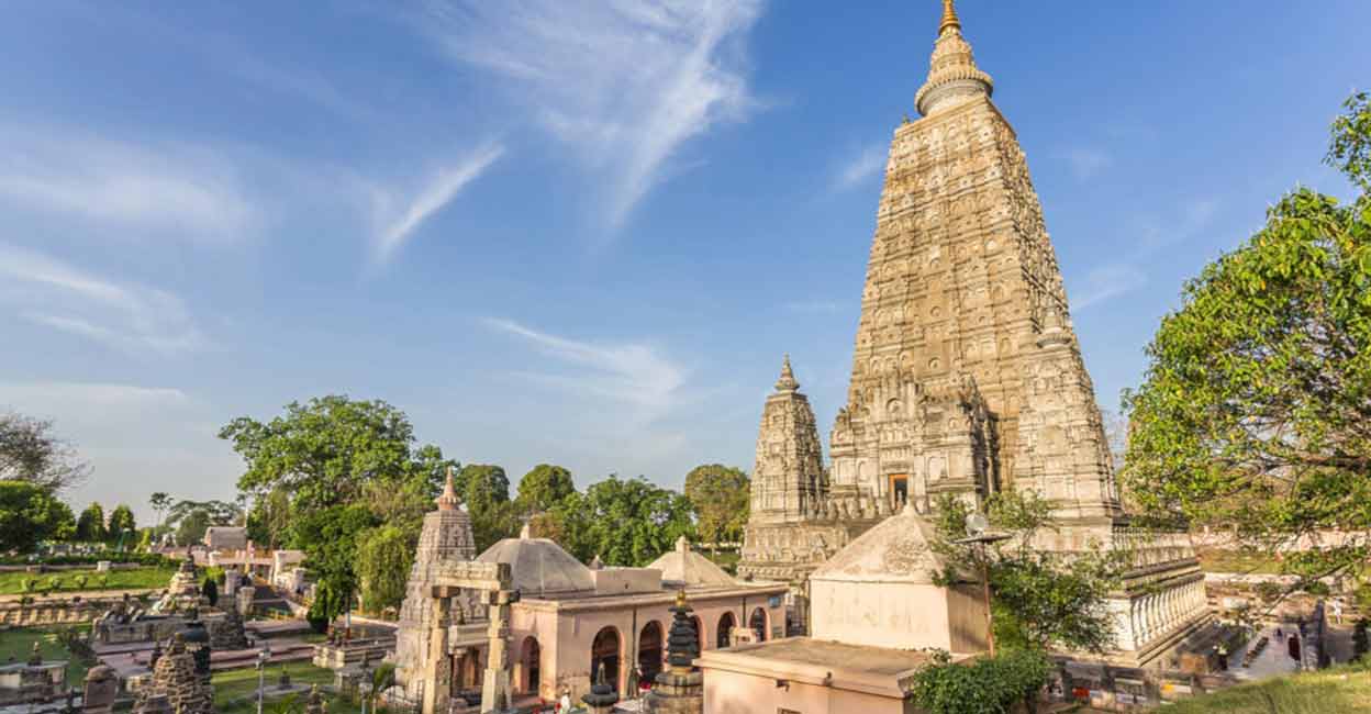 Bodh Gaya temple is in Bihar. Photo: Shutterstock/Tinnaporn Sathapornnanont