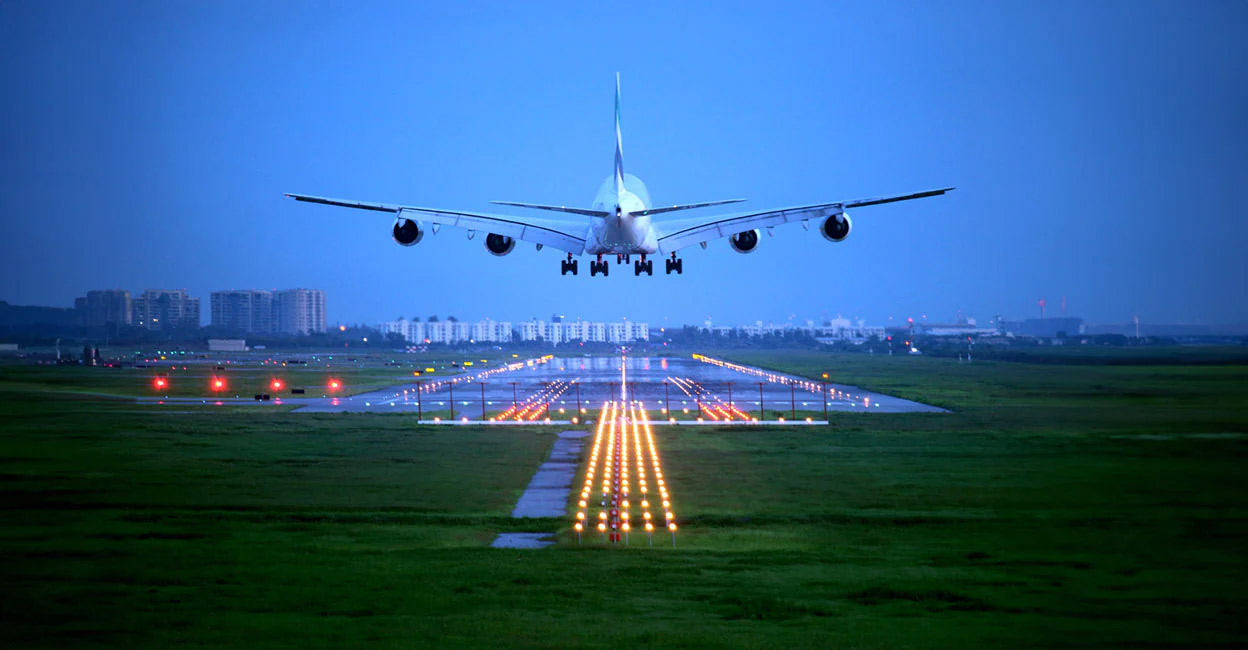 airline Al-Hind, which registers an annual turnover of over Rs 20,000 crore, earns around Rs 600 crore just by providing an online air ticket booking service. Representative image/iStock/potowizard