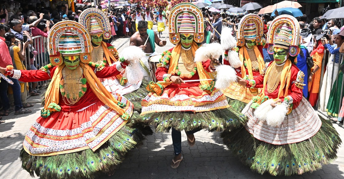 athachamayam Tourists should watch the Athachamayam parade to taste Kerala’s vibrant cultural heritage and various traditional art forms. Photo: Attlee Fernandez/Manorama