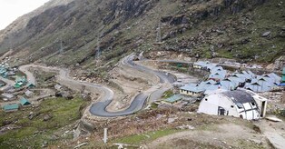 Nathula in the time of earthquakes